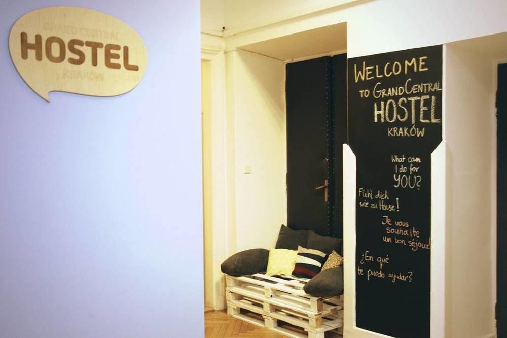 Grand Central Hostel Krakow Exterior photo
